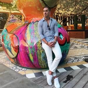 Meet your Posher, Connor